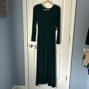 Lulu's Green Long Sleeve Crew Neck Gown